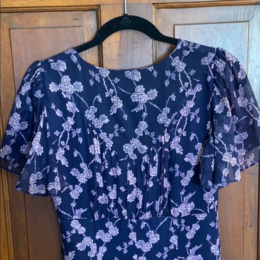 Silk designer dress! - Picture 7 of 8